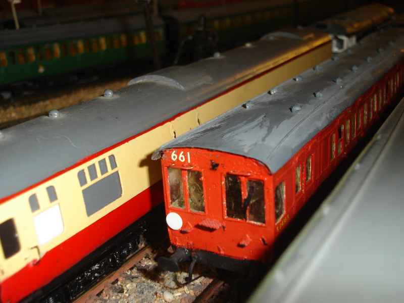 P/P set 661(Roxey coach kit) and bullion coach W99203 used on SR(BR) hauled by MTK class33